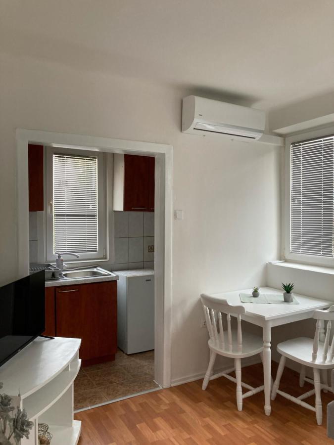 מוסטר Apartman Jelena מראה חיצוני תמונה